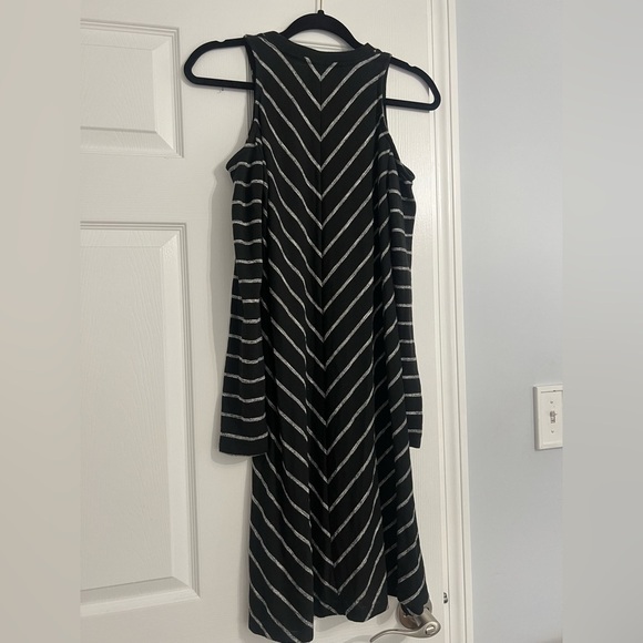 NWOT a.n.a black and white striped dress with shoulder cut outs - Picture 6 of 6